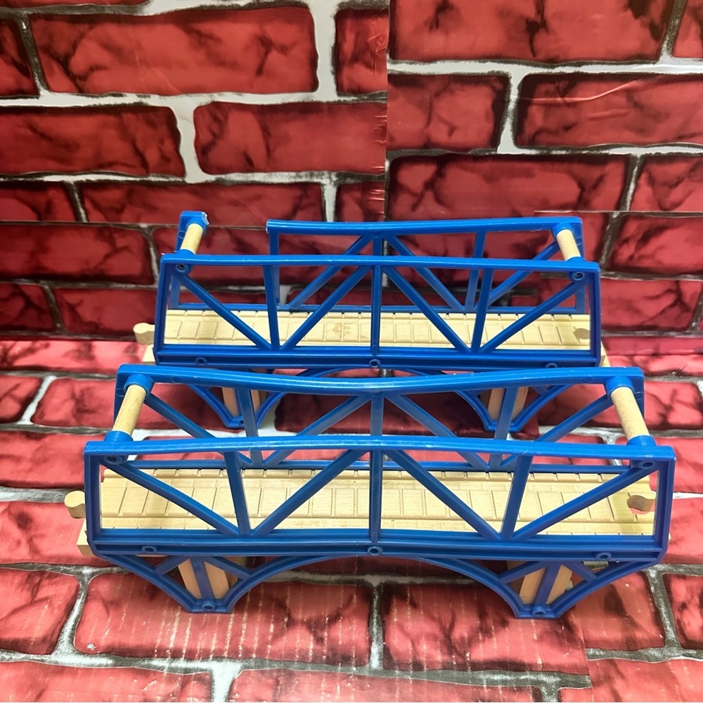 Thomas & Friends Railway SODOR Blue and Tan Toy Bridges